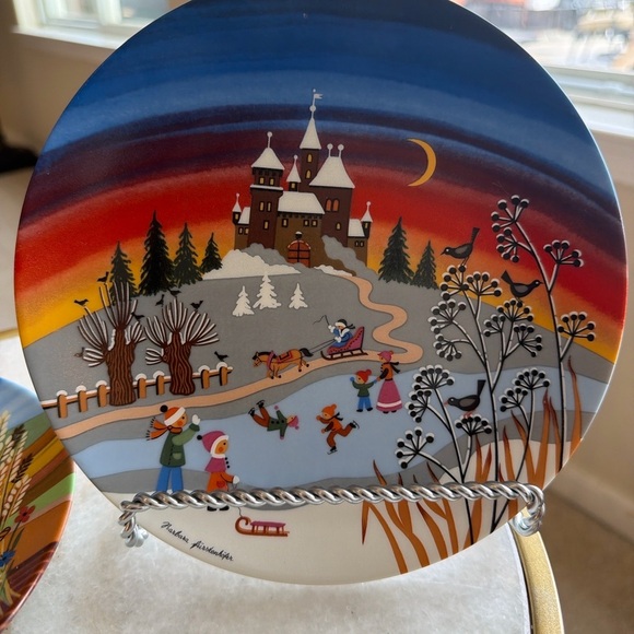 Barbara Fürstenhöfer Collector Plates Seasons Set Harvest & Winter 1980s - Picture 2 of 3